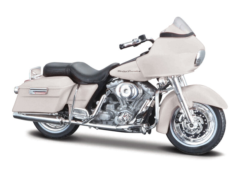 MAISTO - HD - 2002 FLTR Road Glide®